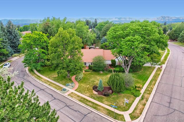 5522 W Lakeridge Road, Lakewood, CO 80227