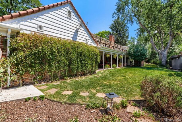 5522 W Lakeridge Road, Lakewood, CO 80227