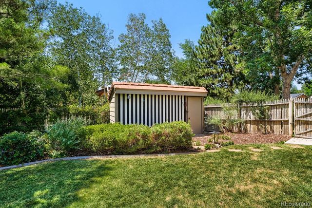 5522 W Lakeridge Road, Lakewood, CO 80227