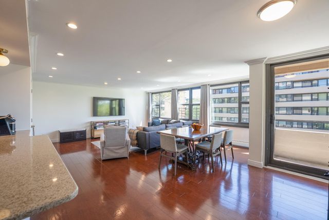 166-31 9th Avenue 5D, Whitestone, NY 11357