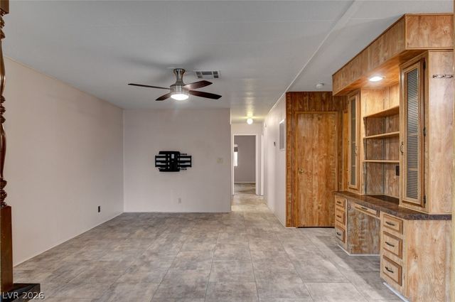 5128 Royal Avenue, Las Vegas, NV 89103