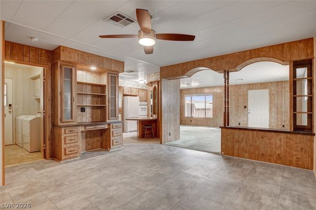 5128 Royal Avenue, Las Vegas, NV 89103