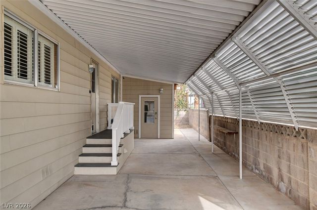 5128 Royal Avenue, Las Vegas, NV 89103