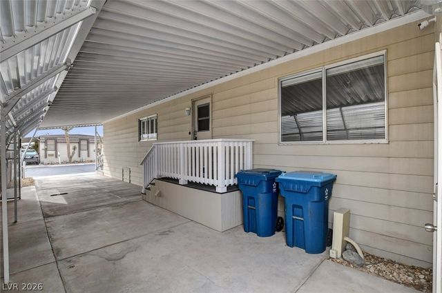 5128 Royal Avenue, Las Vegas, NV 89103