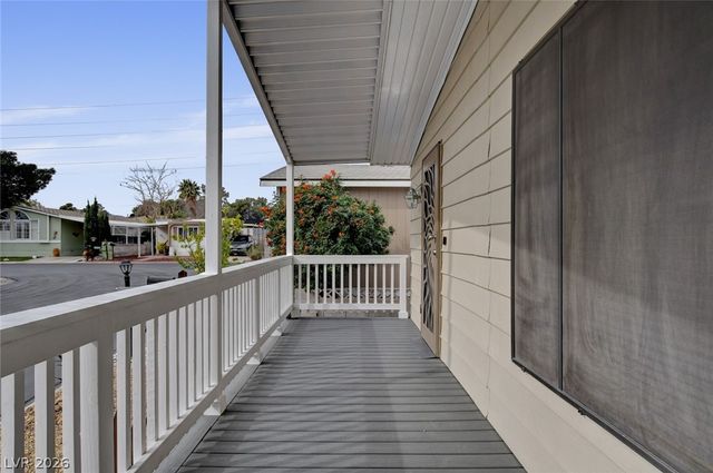 5128 Royal Avenue, Las Vegas, NV 89103