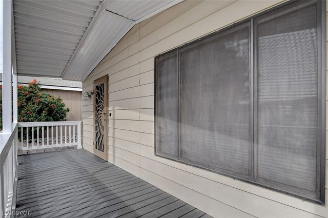 5128 Royal Avenue, Las Vegas, NV 89103