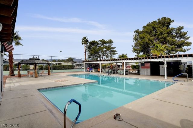 5128 Royal Avenue, Las Vegas, NV 89103