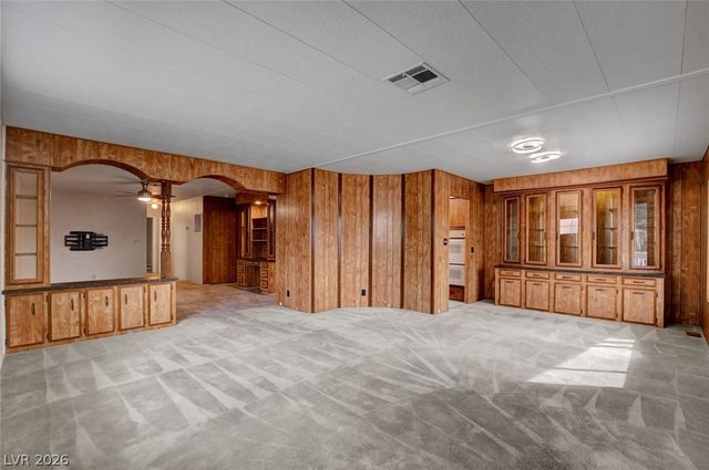 5128 Royal Avenue, Las Vegas, NV 89103