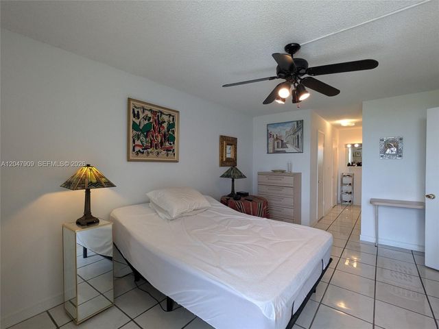 9140 Fontainebleau Boulevard 504, Miami, FL 33172