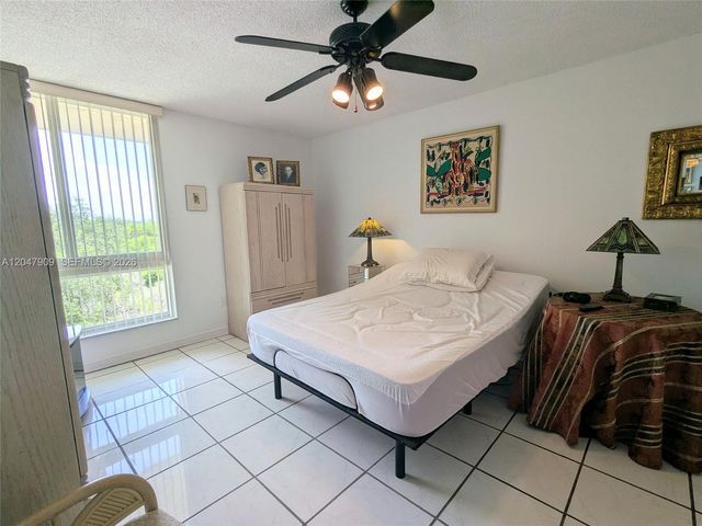 9140 Fontainebleau Boulevard 504, Miami, FL 33172