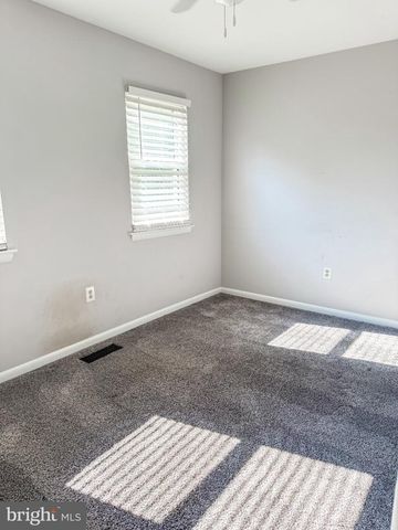 14353 SOUTHGATE CT, Woodbridge, VA 22193