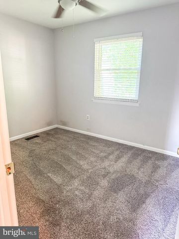 14353 SOUTHGATE CT, Woodbridge, VA 22193
