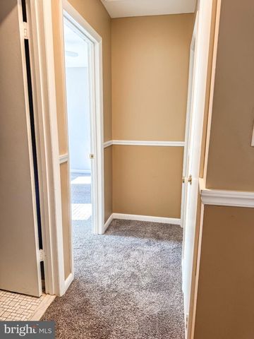 14353 SOUTHGATE CT, Woodbridge, VA 22193