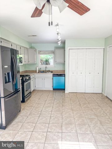 14353 SOUTHGATE CT, Woodbridge, VA 22193
