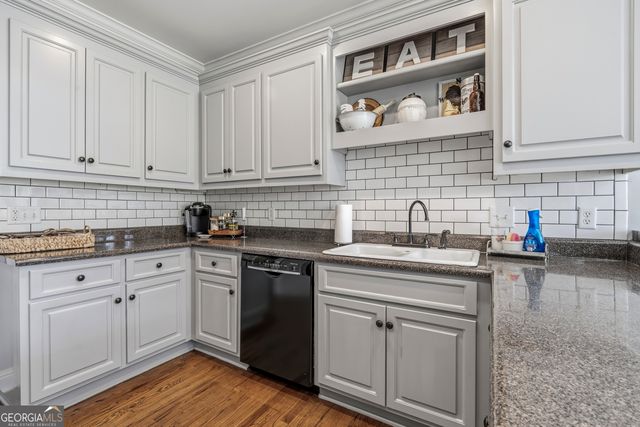 198 Cambridge Way, Macon, GA 31220