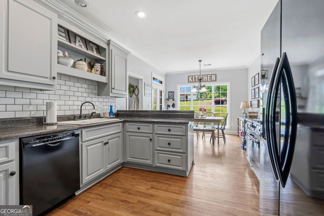 198 Cambridge Way, Macon, GA 31220