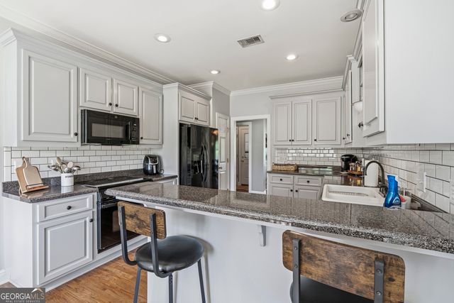 198 Cambridge Way, Macon, GA 31220