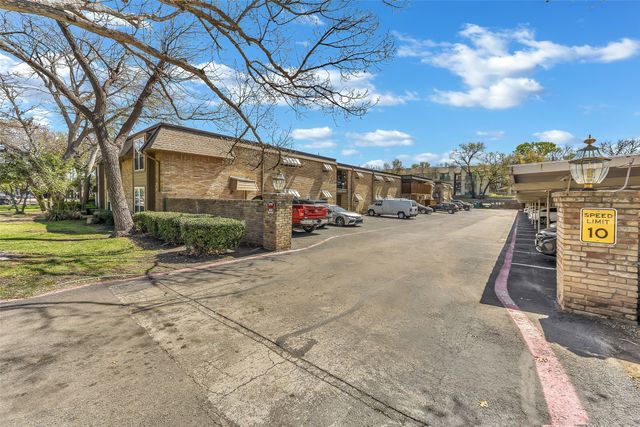 7906 Royal Lane A, Dallas, TX 75230