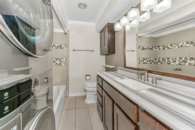 7906 Royal Lane A, Dallas, TX 75230