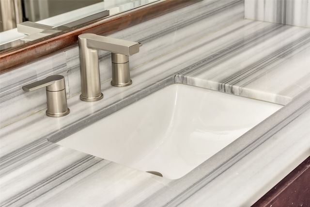 7906 Royal Lane A, Dallas, TX 75230