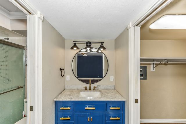 7906 Royal Lane A, Dallas, TX 75230