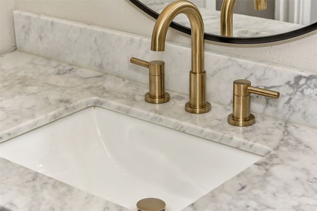 7906 Royal Lane A, Dallas, TX 75230