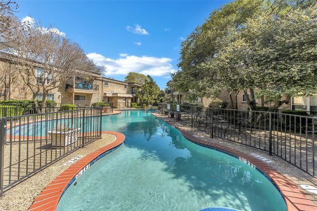 7906 Royal Lane A, Dallas, TX 75230