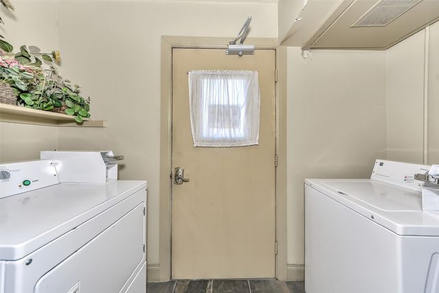 7906 Royal Lane A, Dallas, TX 75230