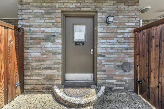 7906 Royal Lane A, Dallas, TX 75230