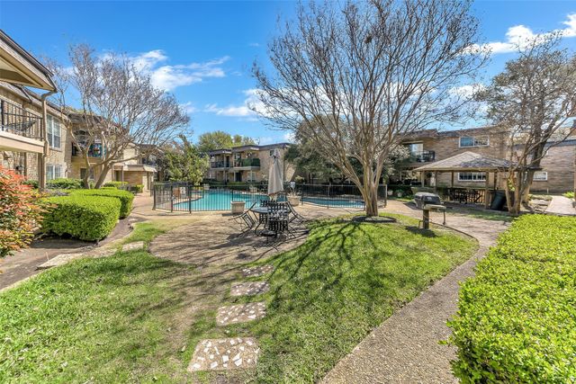 7906 Royal Lane A, Dallas, TX 75230