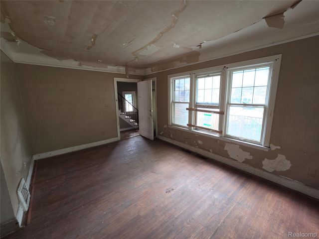 5310 Grayton Street, Detroit, MI 48224