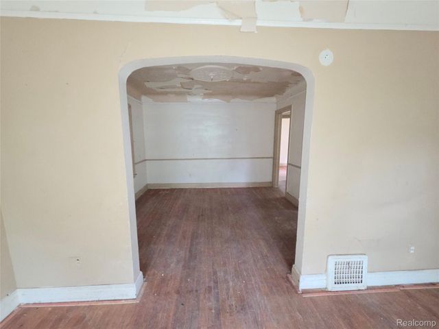 5310 Grayton Street, Detroit, MI 48224