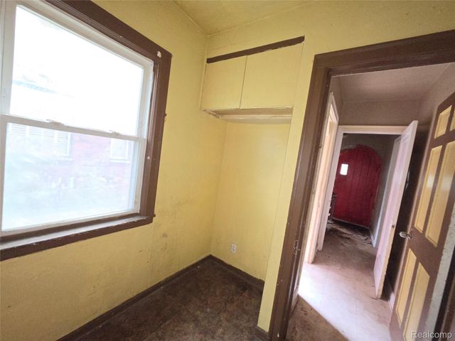5310 Grayton Street, Detroit, MI 48224