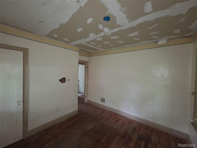 5310 Grayton Street, Detroit, MI 48224