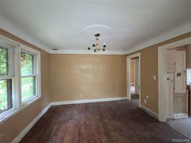 5310 Grayton Street, Detroit, MI 48224