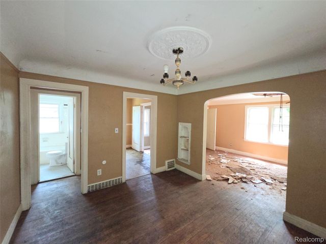 5310 Grayton Street, Detroit, MI 48224