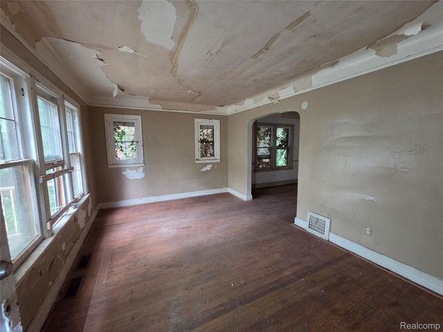 5310 Grayton Street, Detroit, MI 48224