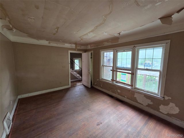 5310 Grayton Street, Detroit, MI 48224
