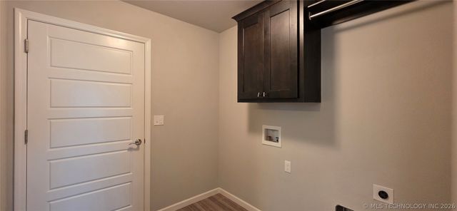 4010 S 14th Place, Broken Arrow, OK 74011