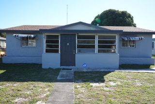 2614 NW 25th Street NW, Fort Lauderdale, FL 33311