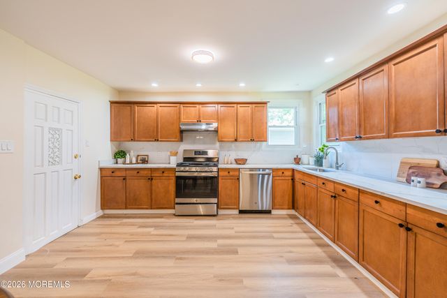 97 Park Avenue, Keansburg, NJ 07734