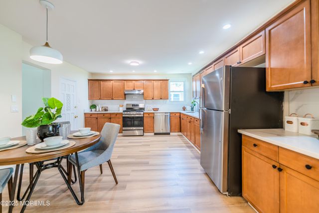 97 Park Avenue, Keansburg, NJ 07734