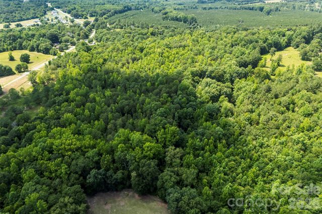 1122 Lavender Road, Grover, NC 28073