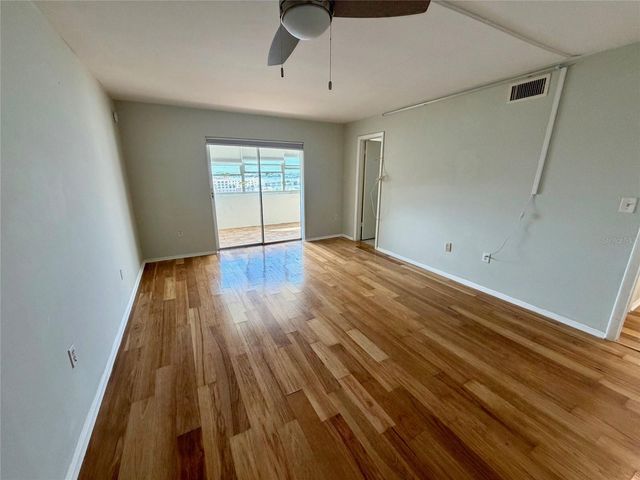 4775 COVE CIRCLE 1102, St Petersburg, FL 33708