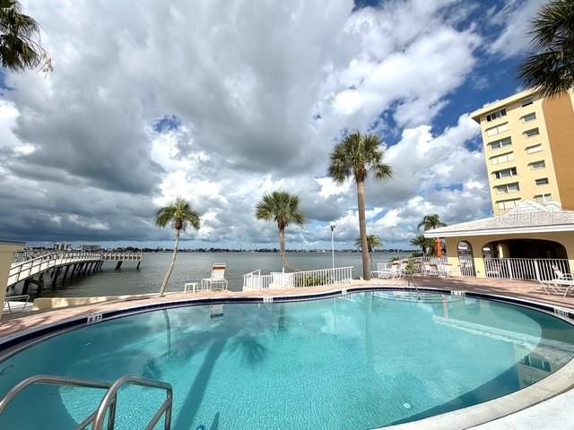 4775 COVE CIRCLE 1102, St Petersburg, FL 33708