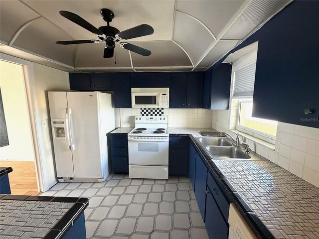 4775 COVE CIRCLE 1102, St Petersburg, FL 33708