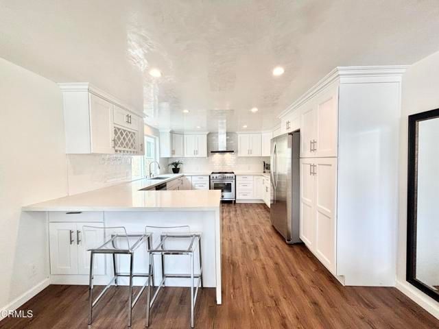 113 Los Robles, Oxnard, CA 93035