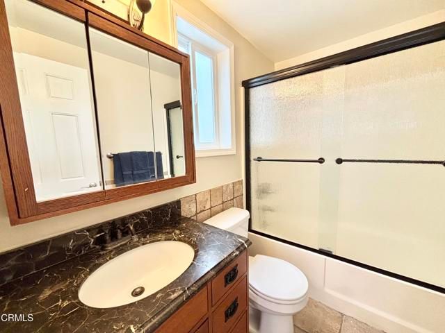 113 Los Robles, Oxnard, CA 93035