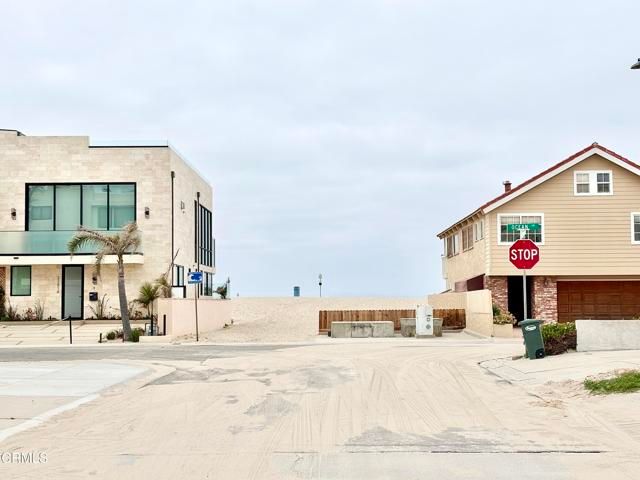 113 Los Robles, Oxnard, CA 93035