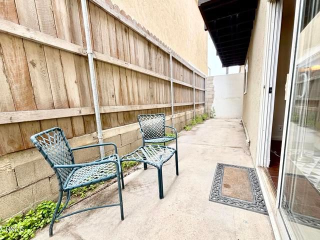 113 Los Robles, Oxnard, CA 93035